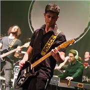 Offro lezioni private di chitarra a persone di qualsiasi età e di qualsiasi livello